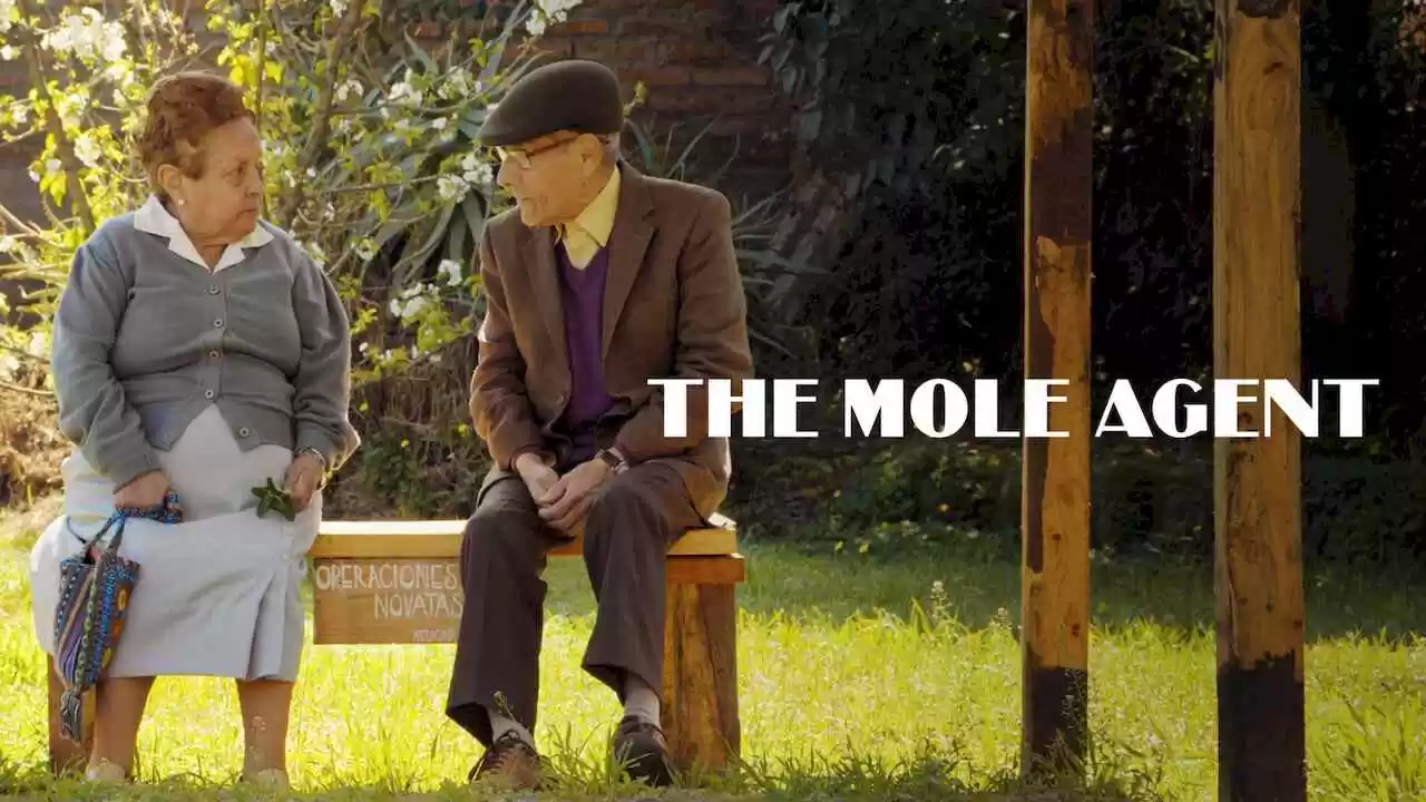 The Mole Agent (El agente topo)2020